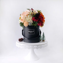 Load image into Gallery viewer, Love Lassie